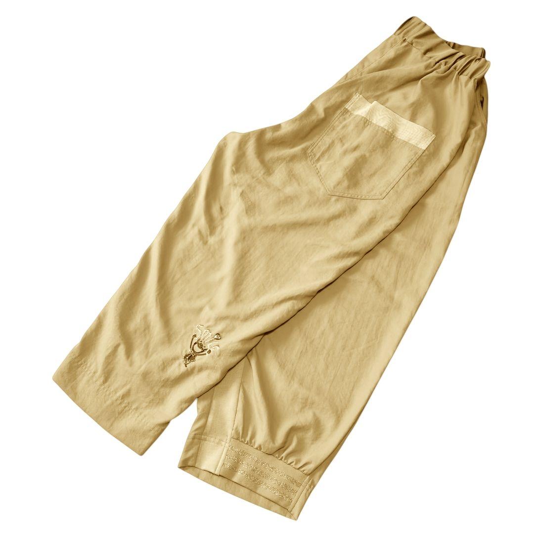 オレボレブラ♥️ぶたさんゴールドラメビジュ涼感ベージュサルエルパンツ