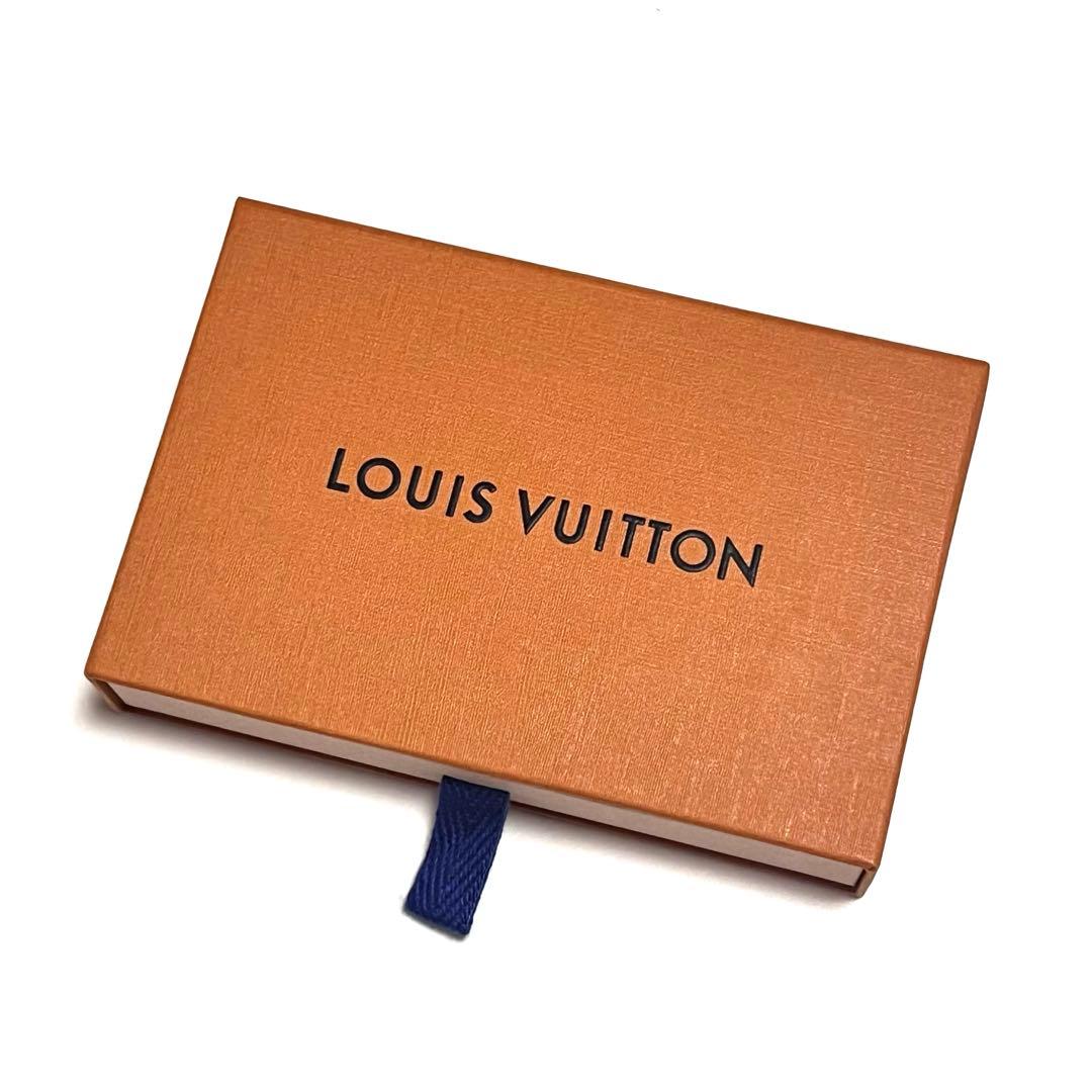 LOUIS VUITTON チャーム コンステレーション ハート 美品 箱付き