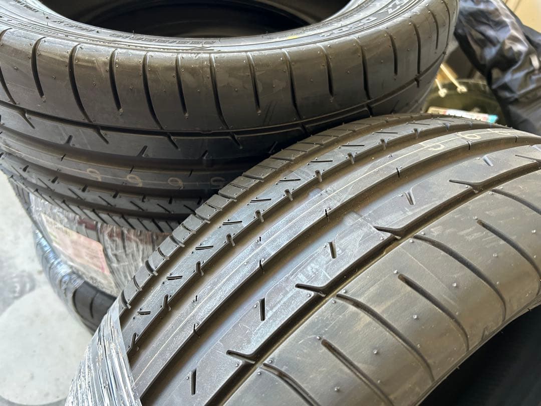 最終値　DUNLOP　SP SPORT MAXX 255/55R18