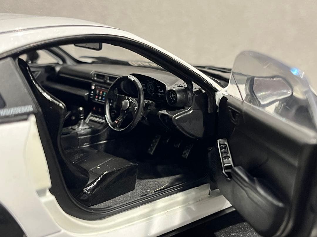 Solido 1/18 トヨタ GR86 LB-WORKS