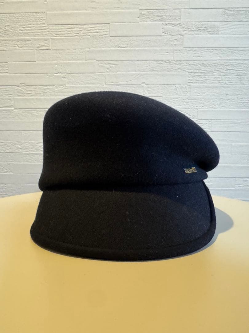 最終お値引き！【美品】CA4LA アシンメトリーキャスケット　ネイビー