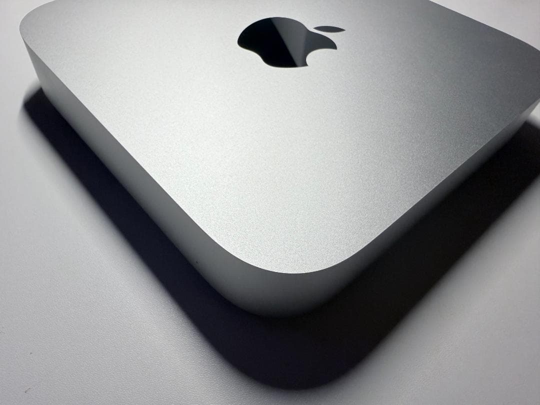 Apple Mac mini M2 8GBメモリ / 256GB SSD