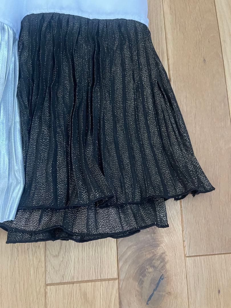 プリーツ裾除け　シルバーとブラックラメ