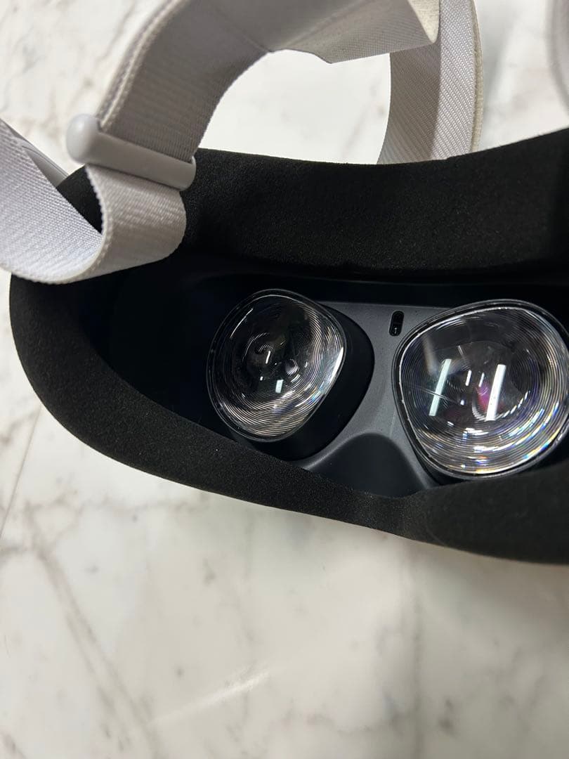   Quest 2 VRヘッドセット 256GB