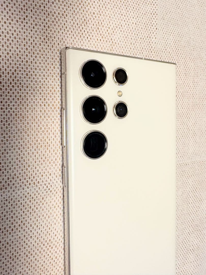 Samsung Galaxy S23 Ultra クリーム　香港版　箱、付属品付