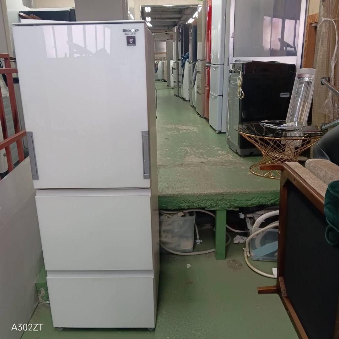 447 送料設置無料 SHARP　自動製氷機能付き大型冷蔵庫　350L