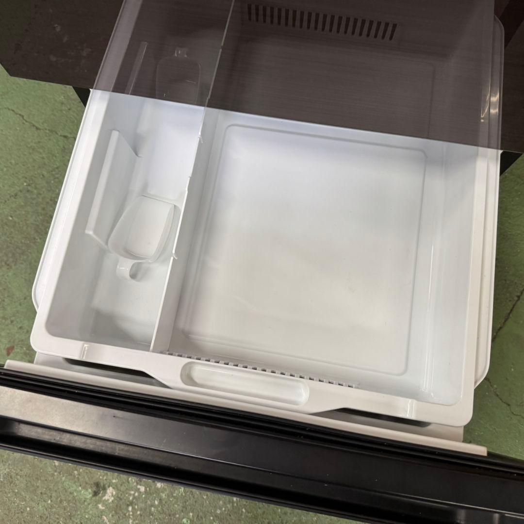 324 関東配送　大型冷蔵庫　右開き　鏡面モデル　300L弱　美品　保証込