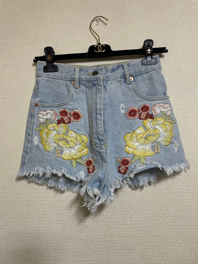 Gucci レディースショートパンツ サイズ：27 (Sサイズのようです)