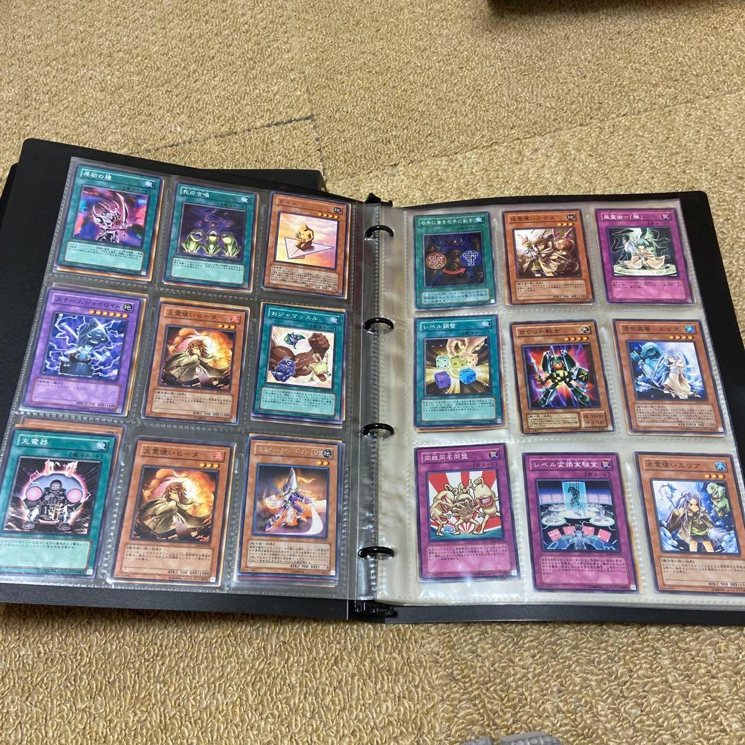 遊戯王OCGデュエルモンスターズ トレーディングカード バインダー付　引退品