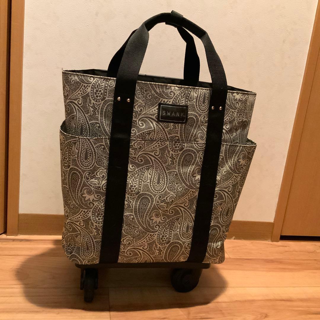 スワニー　ユベーロ