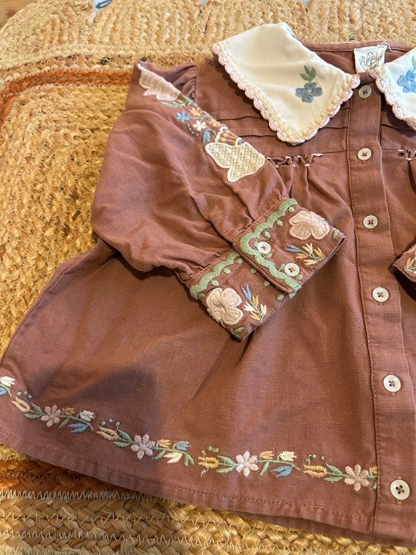 お値下げ！！apolina♡ 刺繍ブラウス♡5-7y