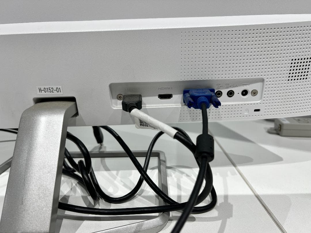 HP ディスプレイ 本体 HDMI VGA