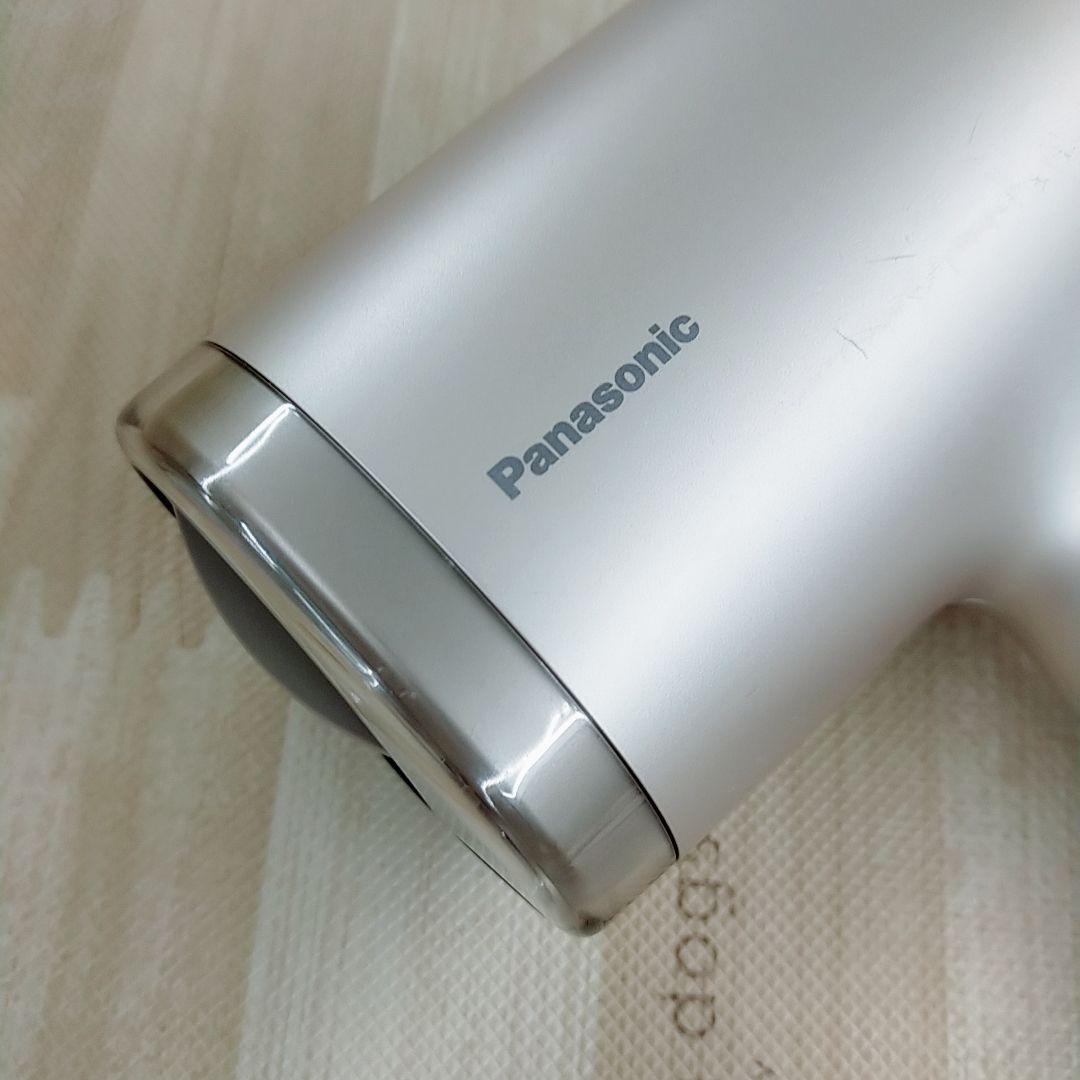 ほぼ未使用○最新モデル Panasonic ナノケア ドライヤー EH-NA7M