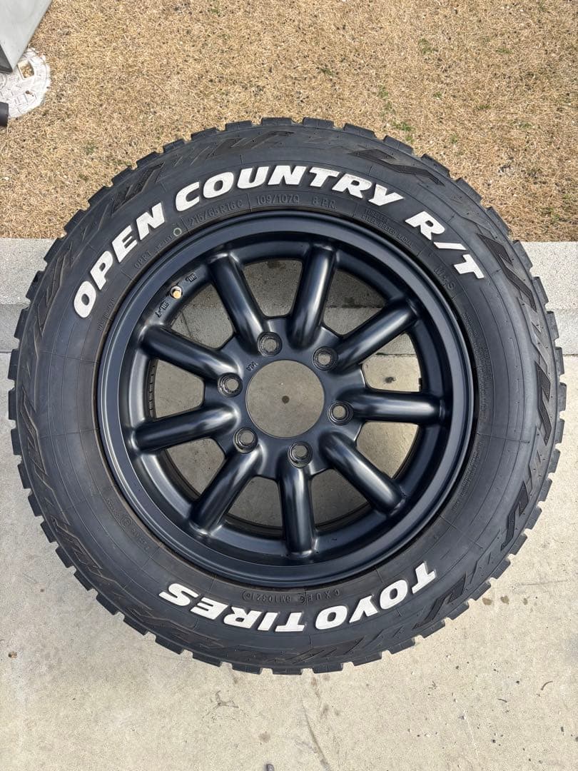 ファブレス　ヴァローネ　MC-9 16インチ 4本セット