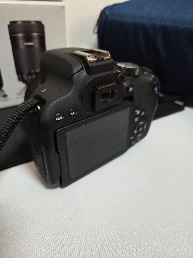 Canon EOS Kiss X9i ダブルズームレンズキット