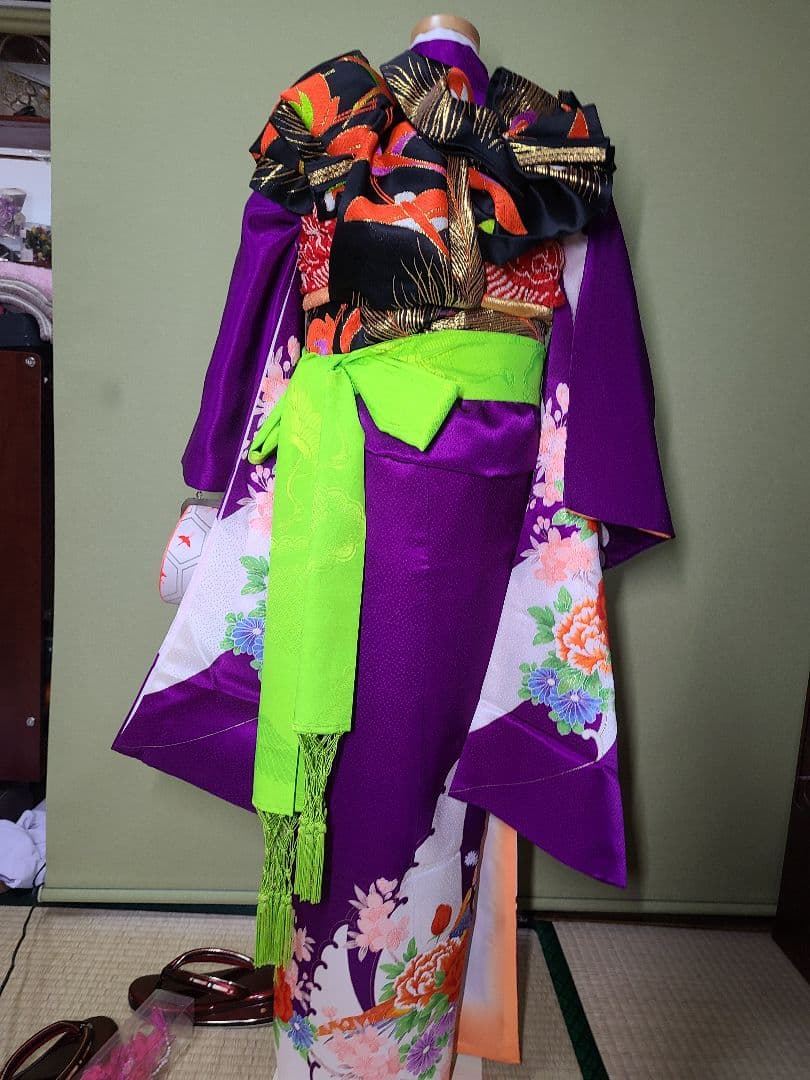 七五三　7歳着物　フルセット華やかな紫色の着物と帯小物付き