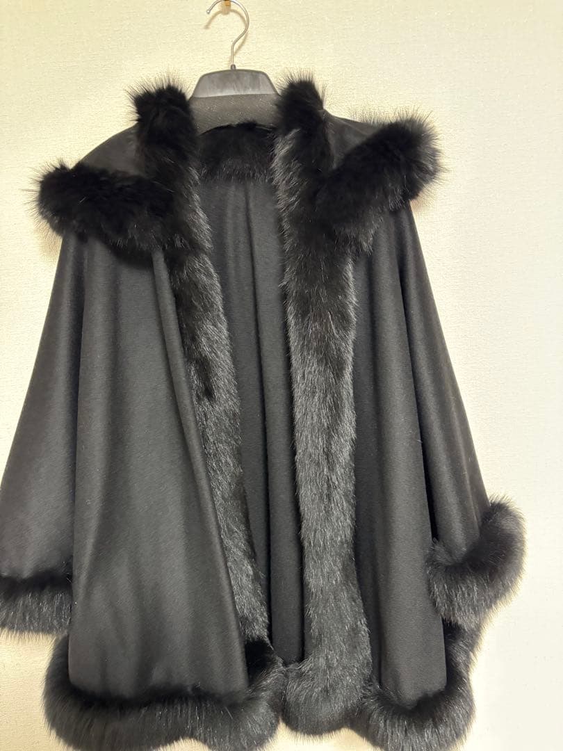 黒マントフォックストリミング付き