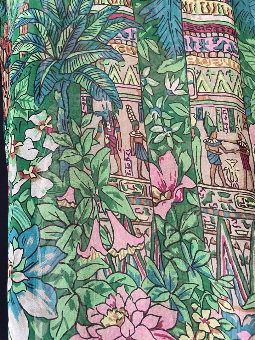 トクコプルミエブォルエジプト風柄シフォン風ノースリーブチュニック