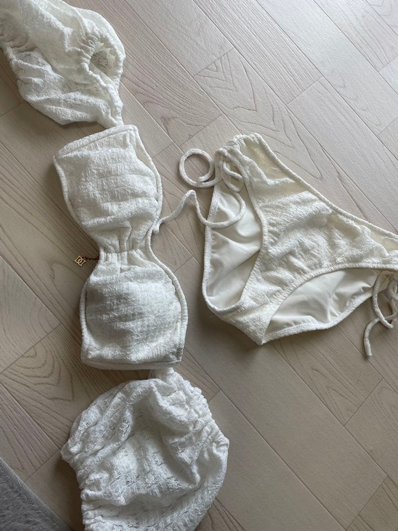 水着　ホワイト　レディース