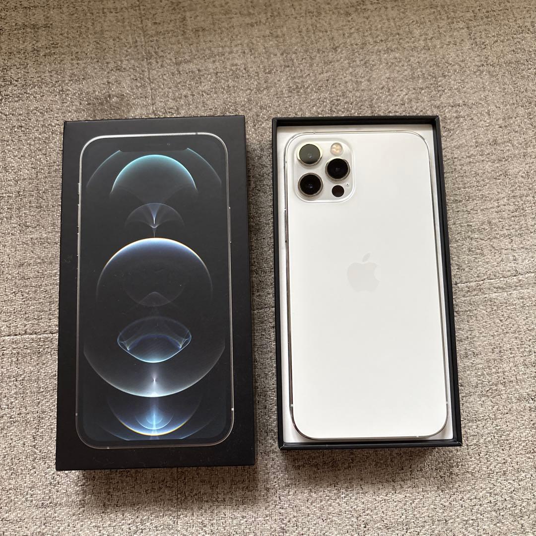 Apple iPhone 12 Pro シルバー 本体 新品充電コード付き