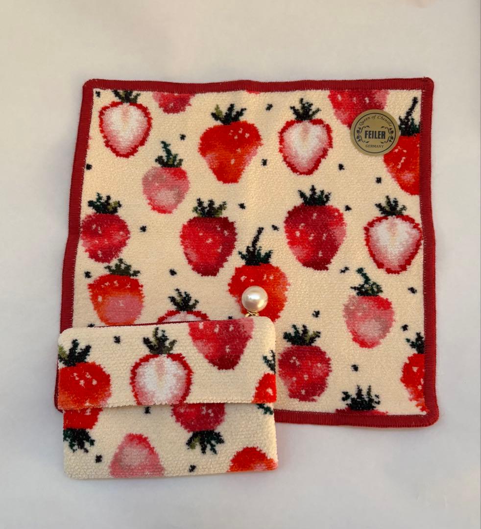 イチゴフェイラーハンカチとマスクポーチ