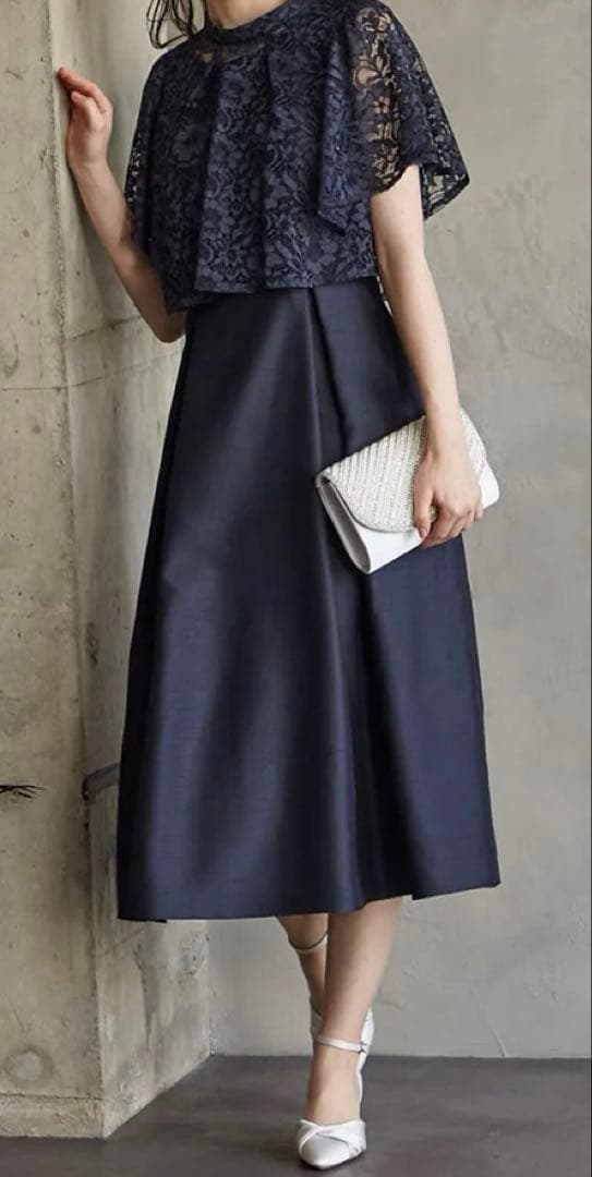 AIMER エメ レースブラウス付シャンタンフィット＆フレアドレス NAVY