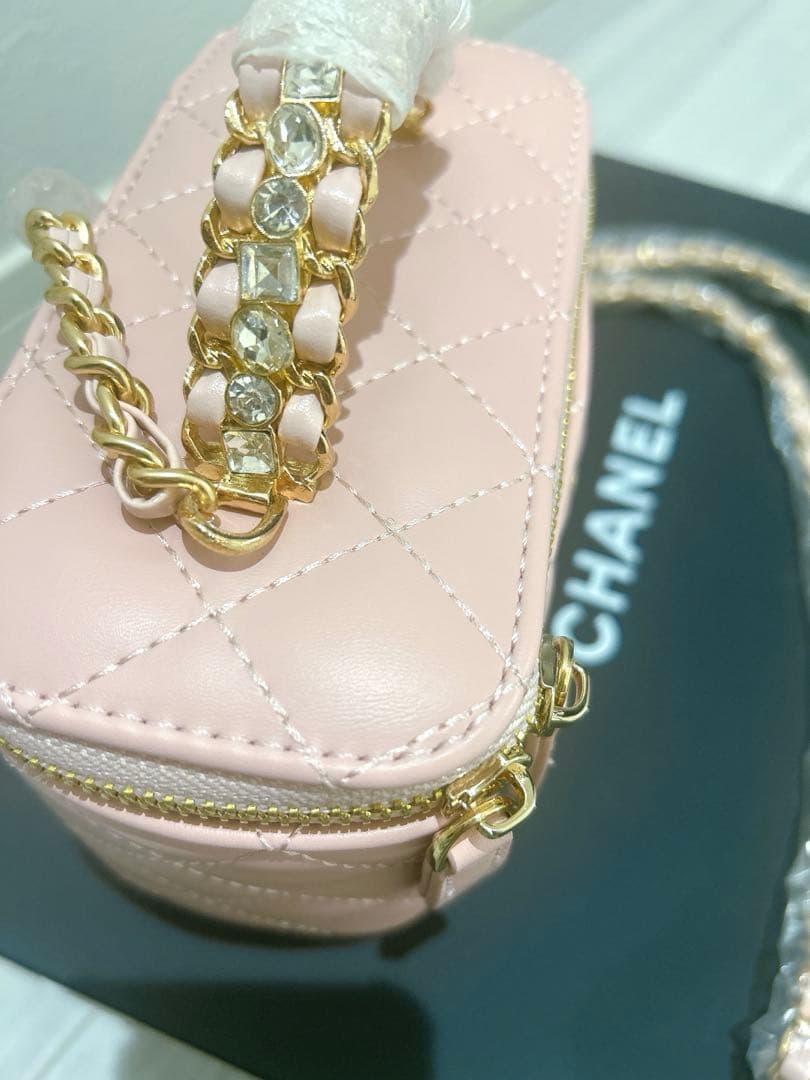 新品☆ シャネル　ラインストーンハンドルバニティ ピンク ノベルティ