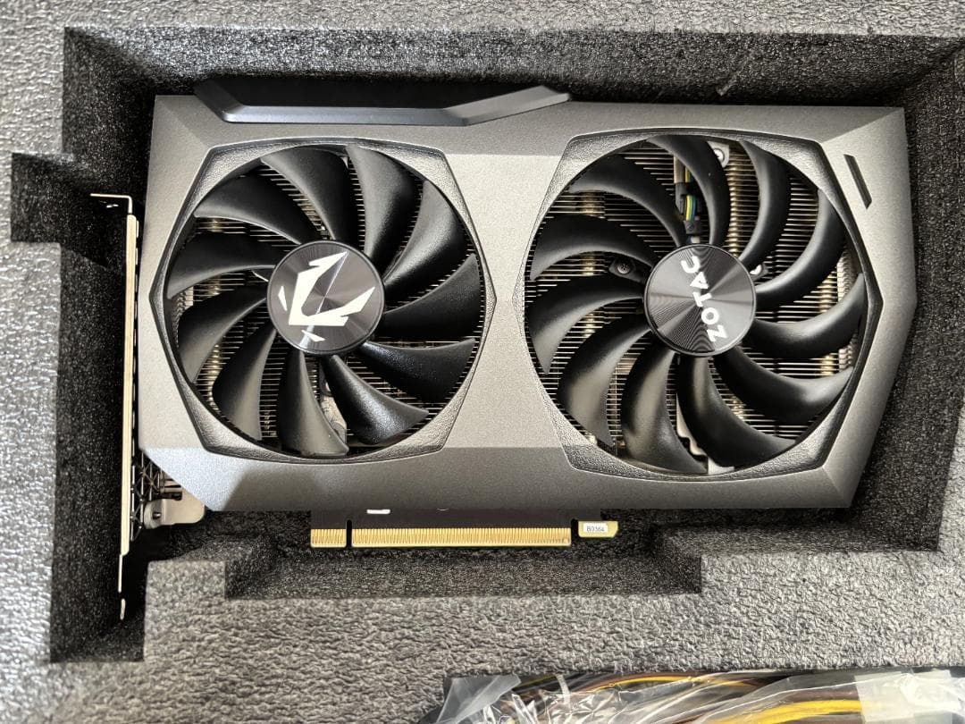 【美品・箱あり】ZOTAC GAMING RTX 3070 Twin Edge