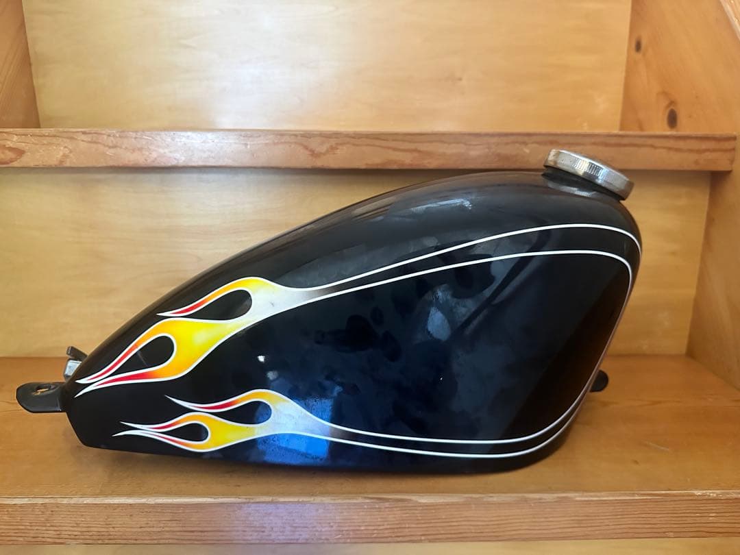 ハーレー　タンク　ファイヤー　エボスポ　週末限定値下げ