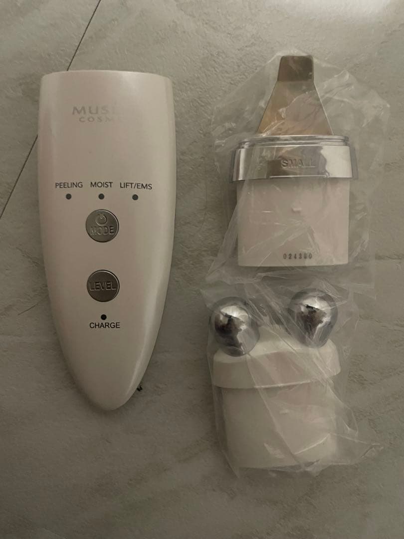 MULTI COSMETICS 美顔器