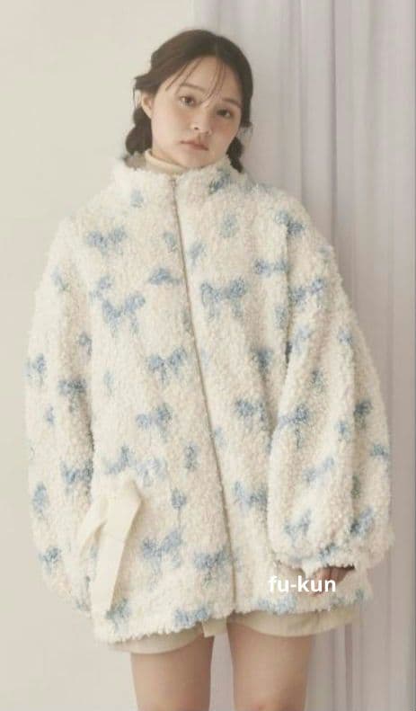 【新品・未開封】メリージェニー Fluffy Tulip Boa Blouson
