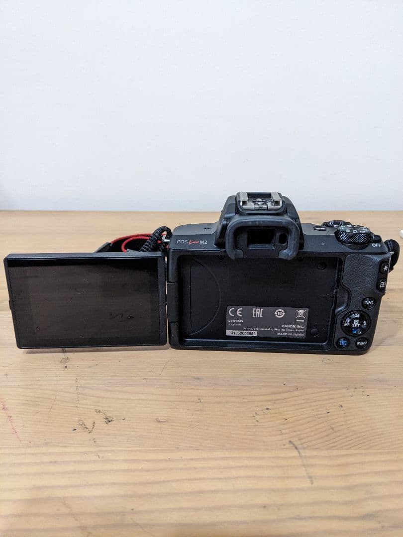 [ジャンク品][水没]Canon EOS Kiss M2 カメラ