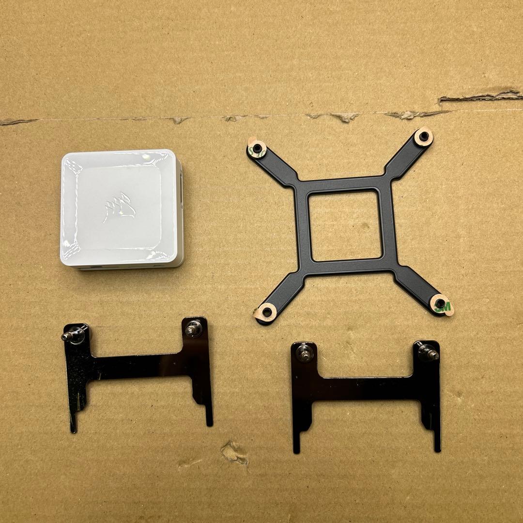 動作未確認　iCUE LINK TITAN 360 RX LCD