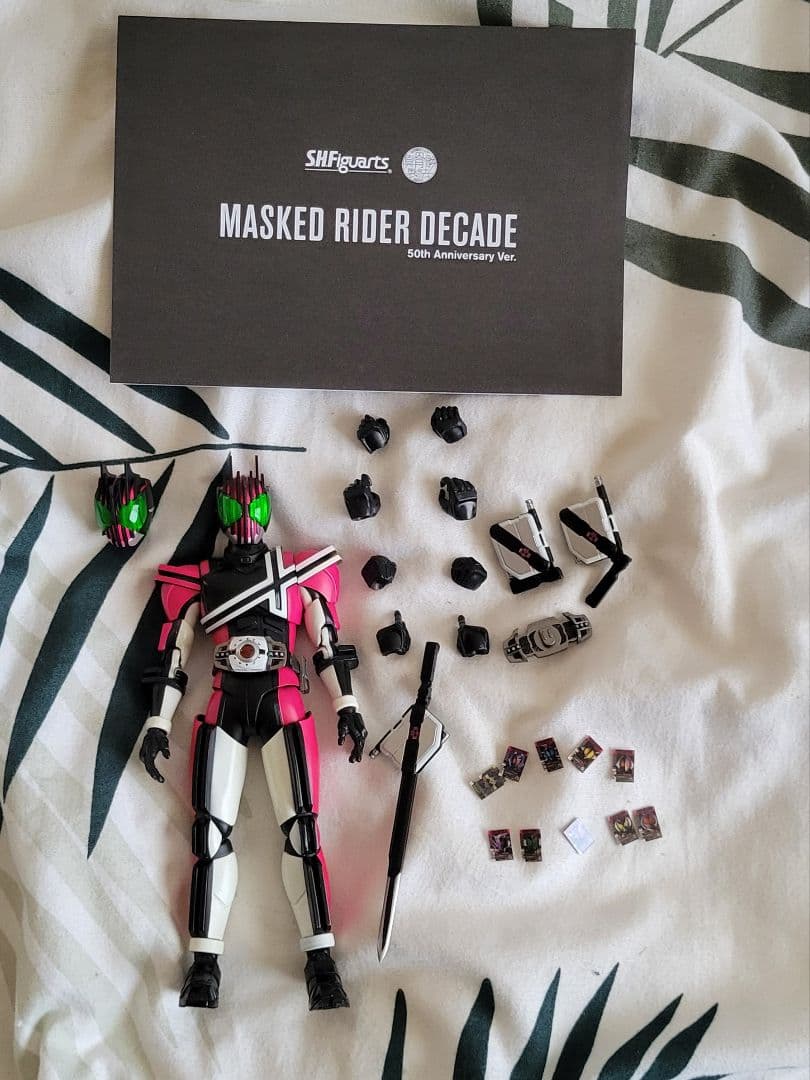 S.H.フィギュアーツ 真骨彫製法 仮面ライダーディケイド 50周年ver.
