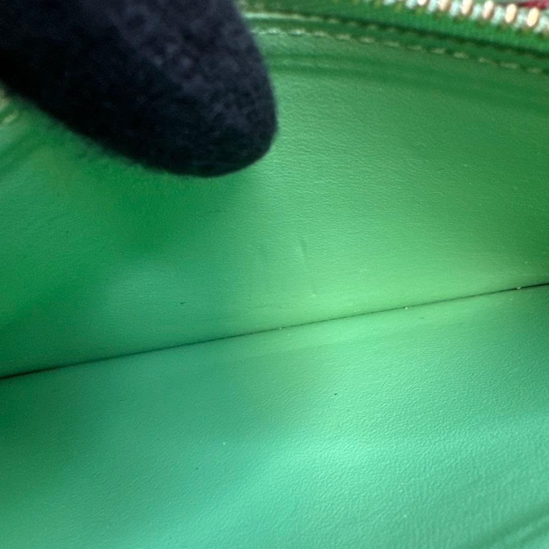 ヴィトン ジッピーウォレット ラウンド長財布 グリーン系 M82065