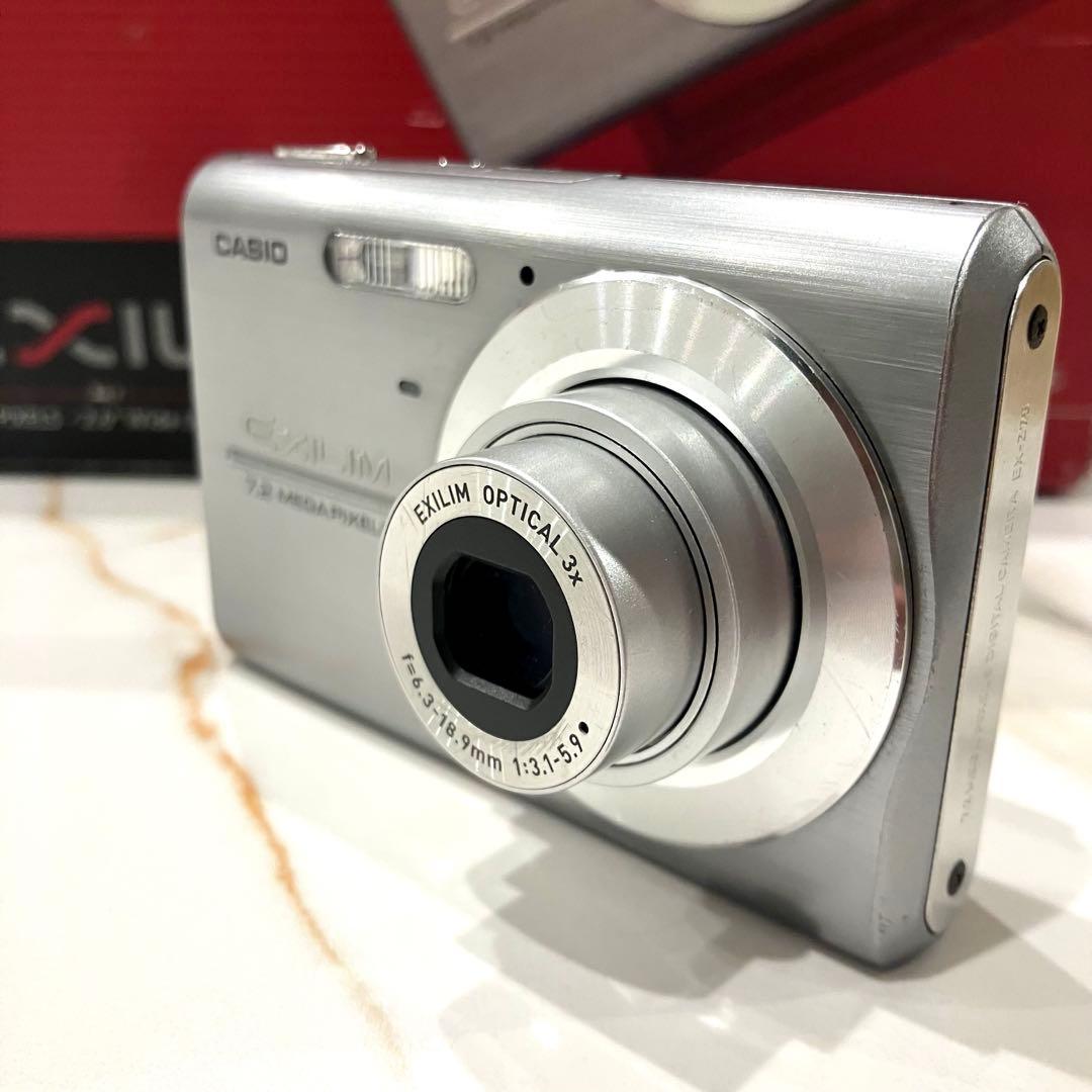 美品✨カシオ・デジタルカメラEXILIM EX-Z75 箱付き 動作確認済♪