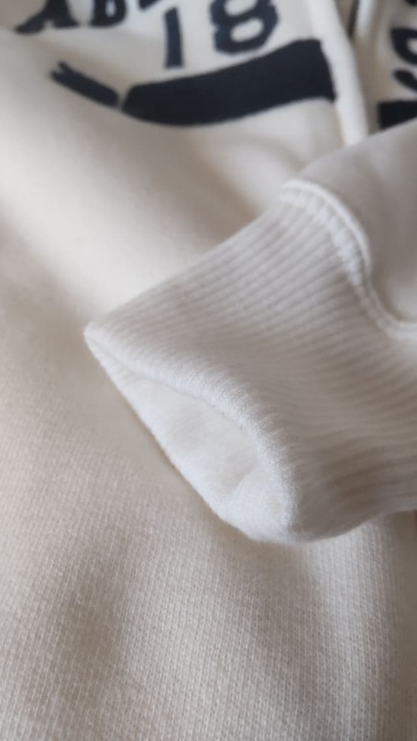 未使用 Abercrombie ホワイトボアパーカー XS