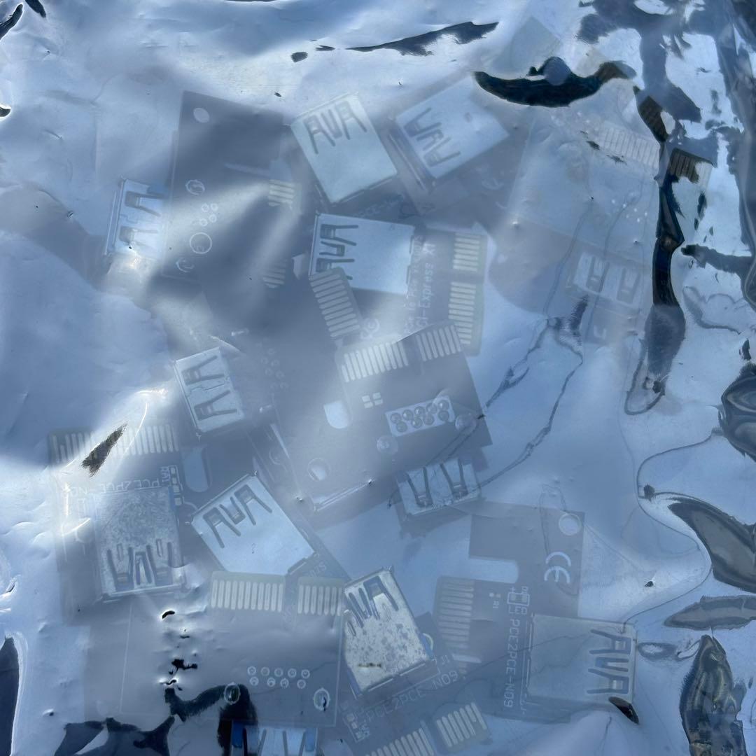 未確認中心 PCIE 1X to 16X ライザーカード 36セット ケーブル等