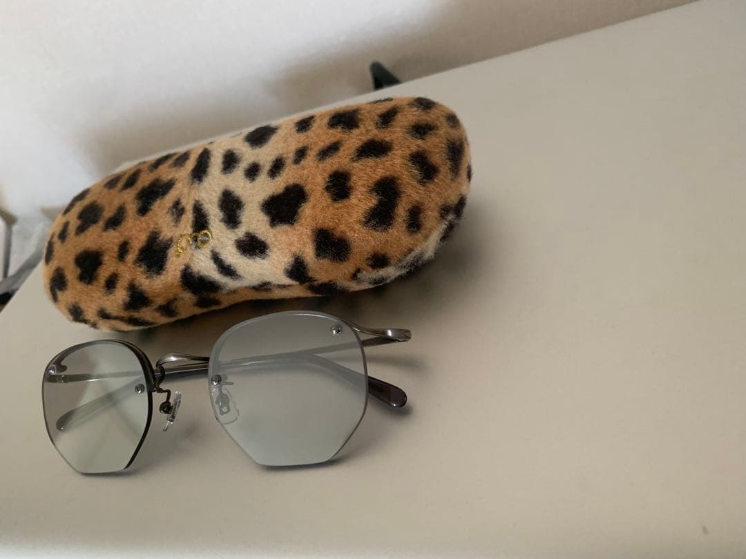 白山眼鏡店　チタニウム　リムレス　サングラス　白山眼鏡