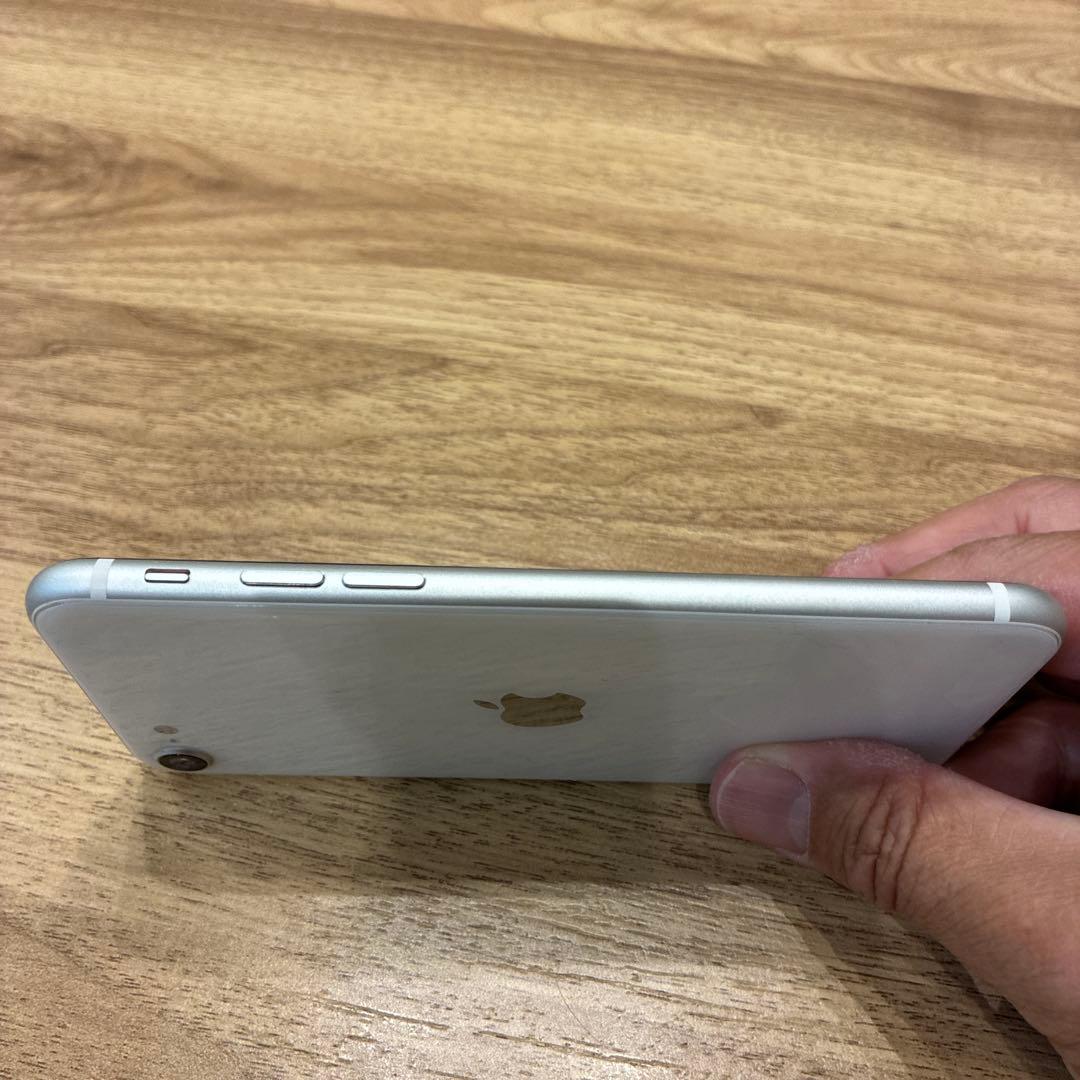 スマートフォン本体 Apple iPhone SE2 64GB