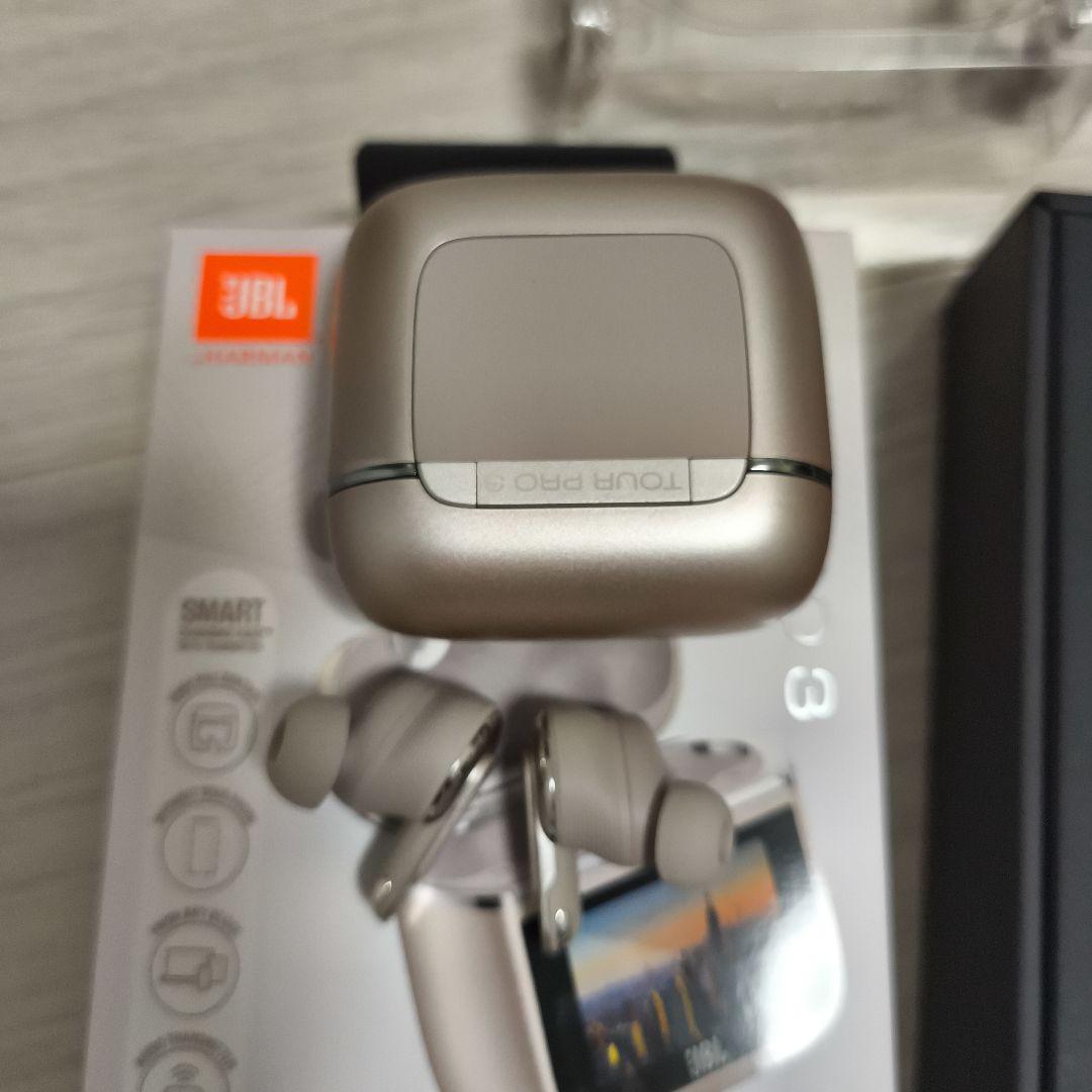 【美品】JBL TOUR PRO 3 ラテ