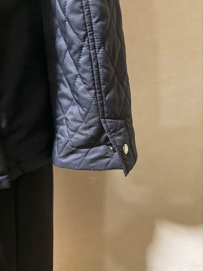 レオナールスポーツ　ブラックジャケット　ショートコート　中綿ブルゾン