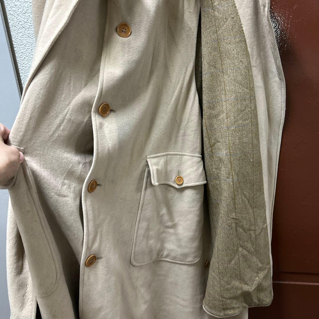 Arnysマントフランス語dans