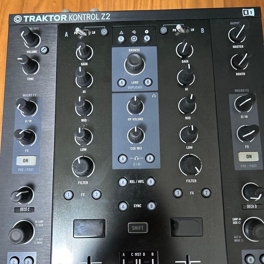 TRACTOR KONTROL Z2 DJミキサー