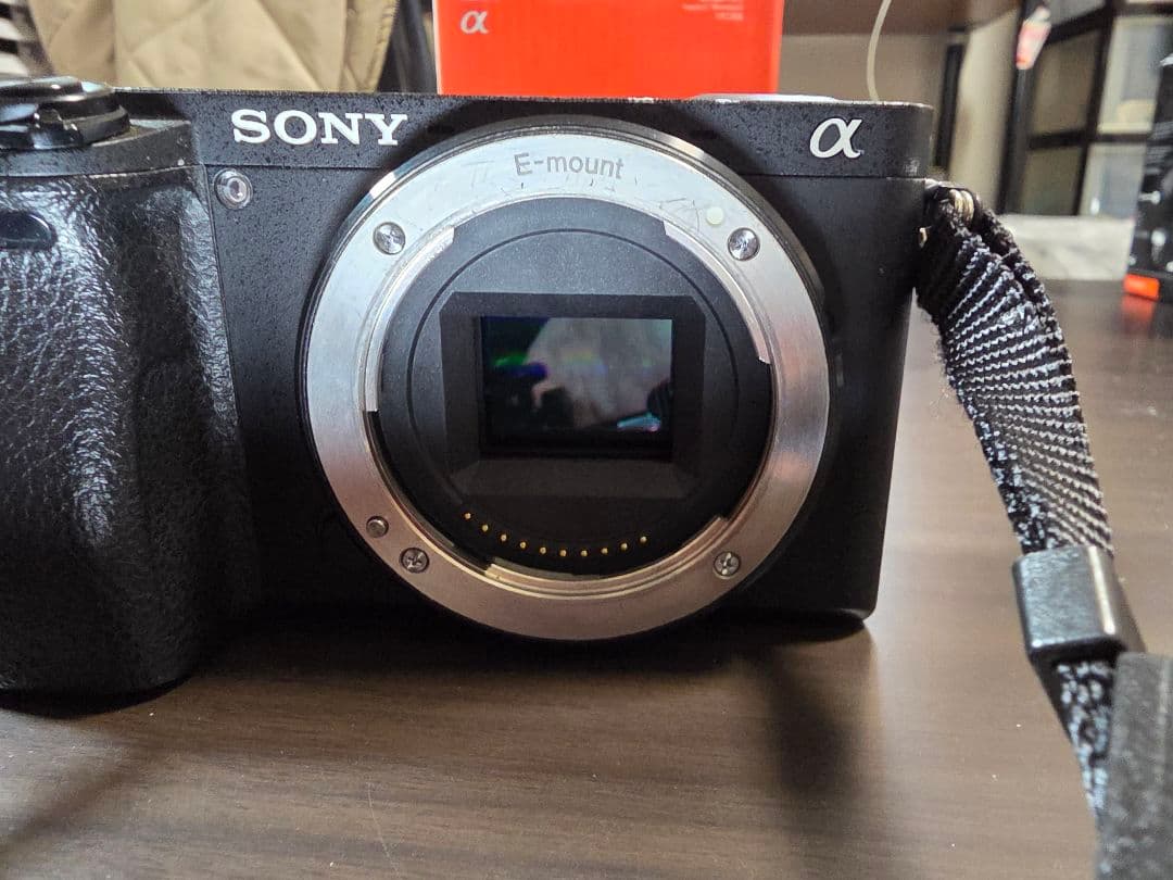 SONY α6300 ミラーレスカメラ★本体★箱★予備電池付き