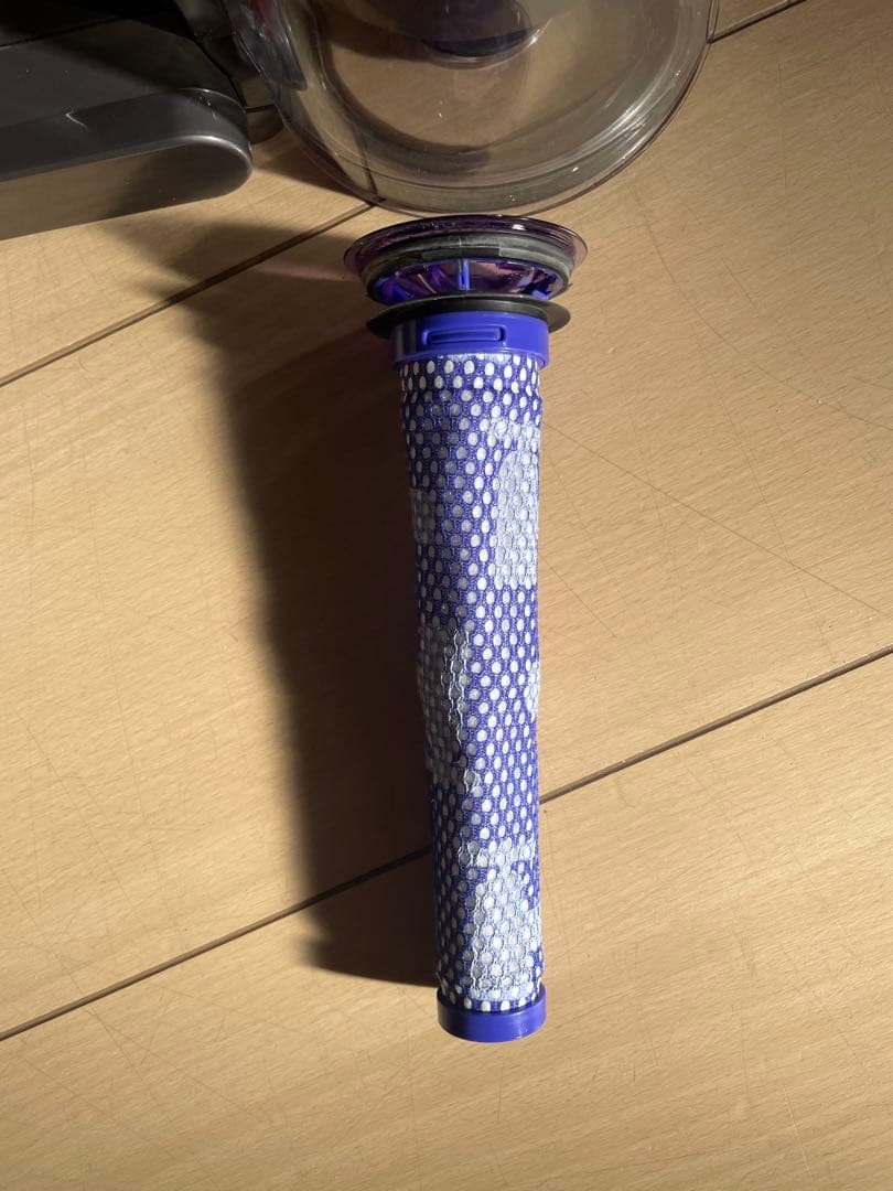 【美品】Dyson V8 Slim Fluffy 2024年製