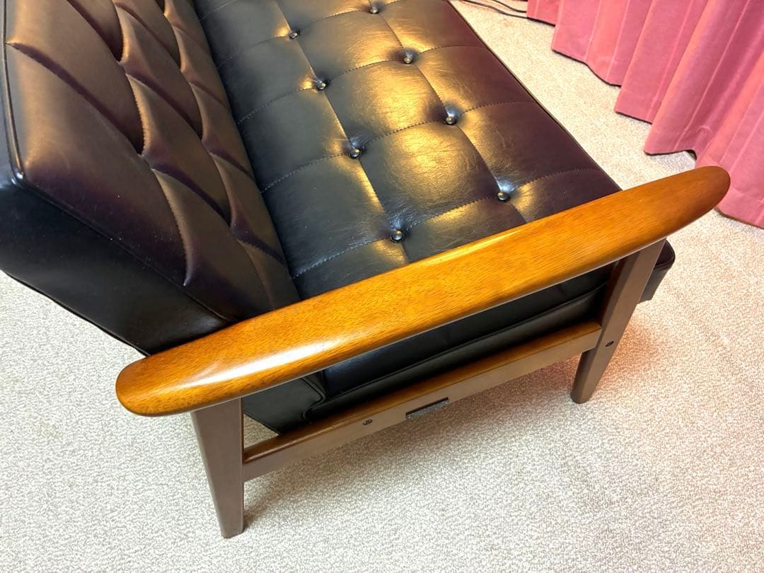 カリモク60 Kチェア 2シーター スタンダードブラック