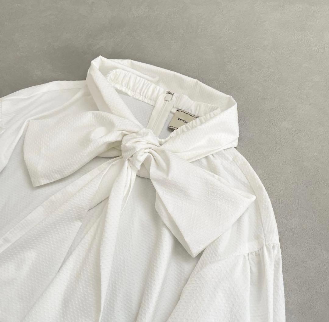 united arrows ボウタイドットフレアスリーブブラウス