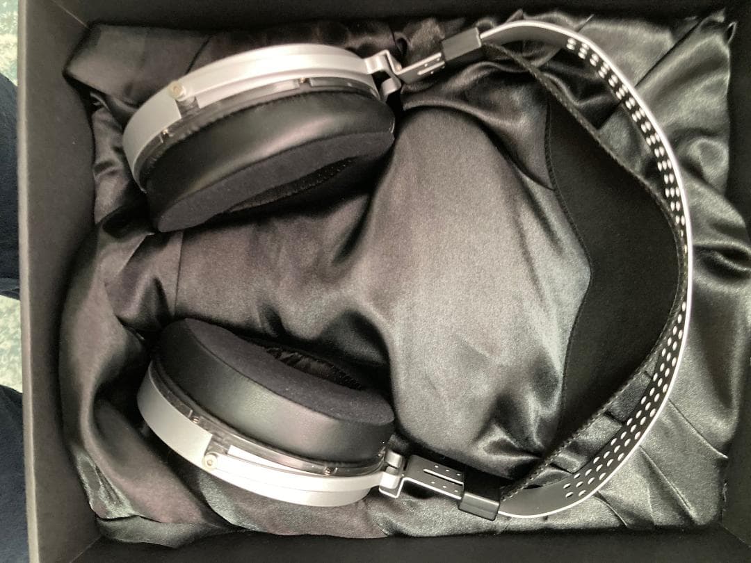 ヘッドホン　水月雨 MoonDrop 楽園 PARA