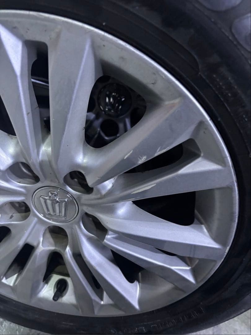 羽*し様 トヨタ純正210クラウンタイヤホイールセット山無しエア抜け含むスタッド